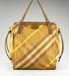 BURBERRY CUTS THE MUSTARD HIP on FDM FASHIONDAILYMAG.COM BRIGITTE SEGURA