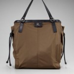 BURBERRYTOTEFDM FASHIONDAILYMAG.COM BRIGITTE SEGURA