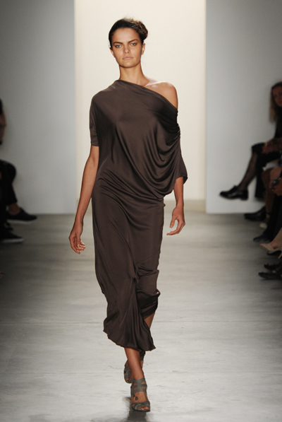 Costello Tagliapietra Spring Summer 2011 during Mercedes-Benz Fashion Week in NY photo by Ed Kavishe/Fashion Wire Press www.fashionwirepress.com on FDM www.fashiondailymag.com by Brigitte Segura