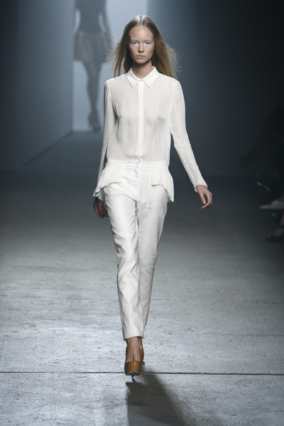 Cushnie et Ochs Spring Summer 2011 during Mercedes-Benz Fashion Week in NY photo by Ed Kavishe/Fashion Wire Press www.fashionwirepress.com on FDM www.fashiondailymag.com by Brigitte Segura Cushnie et Ochs Spring Summer 2011 during Mercedes-Benz Fashion Week in NY photo by Ed Kavishe/Fashion Wire Presswww.fashionwirepress.com on FDM www.fashiondailymag.com by Brigitte Segura