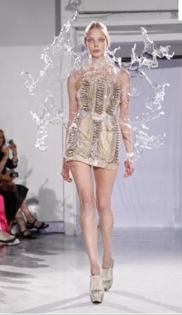 AVANT-GARDE couture: IRIS VAN HERPEN - Fashion Daily Mag