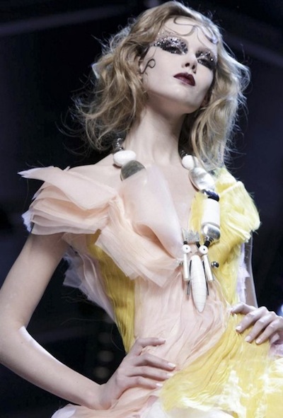 FashionDailyMag selects 12 CHRISTIAN DIOR f2011 haute couture july 4 paris runway photo nowfashion