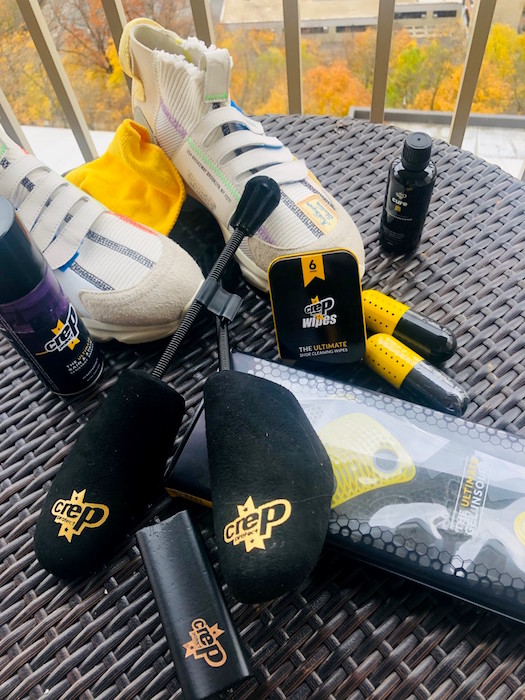 GIFT the SNEAKER LOVER Fashion Daily Mag